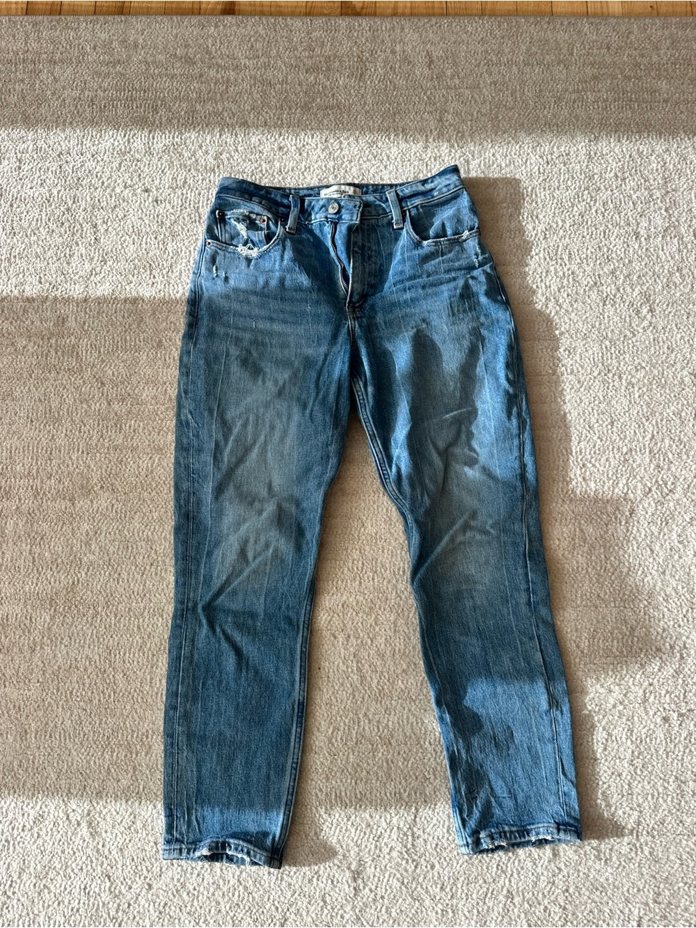 Abercrombie & Fitch Curve Love Mom Jeans